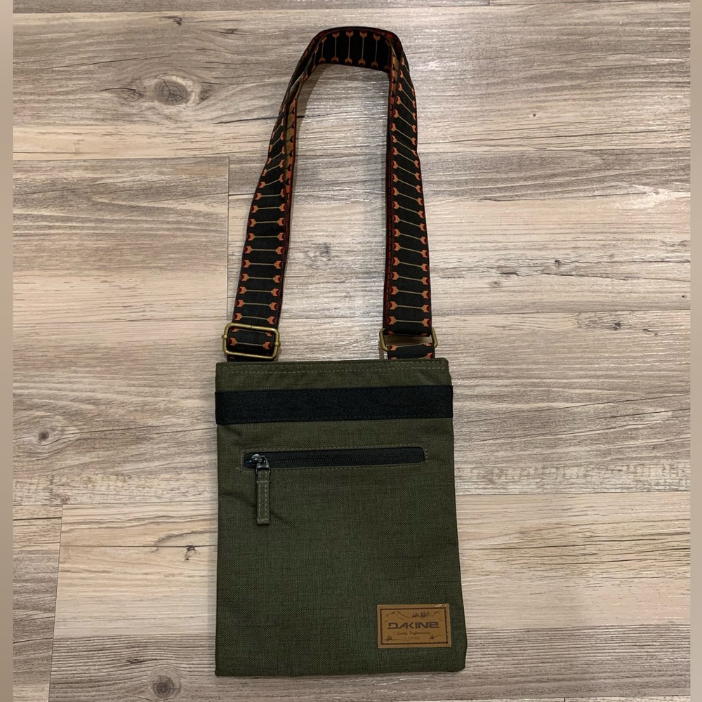 Dakine Jive Crossbody Bag